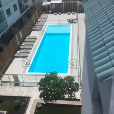 Bristol Sunset Private アパート